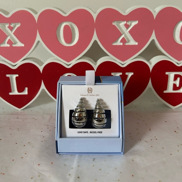 New House of Harlow Hollowed Out Teardrop Earrings Elegant Chic ❤️💝❤️ - Picture 2 of 6